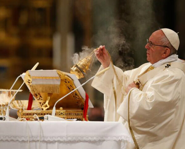 Duties of a pastor/Incense at Mass