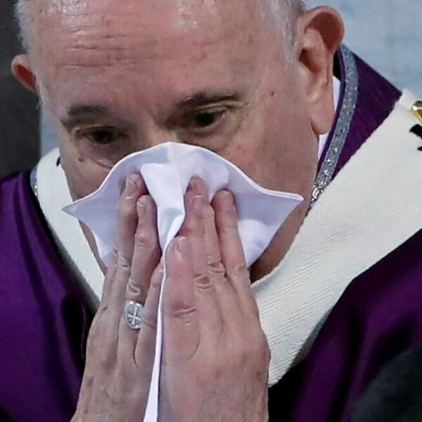 Pope has been diagnosed with cold; symptoms unrelated to other illness