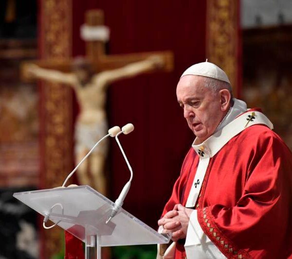 Church united by Spirit, not personal beliefs, pope says on Pentecost