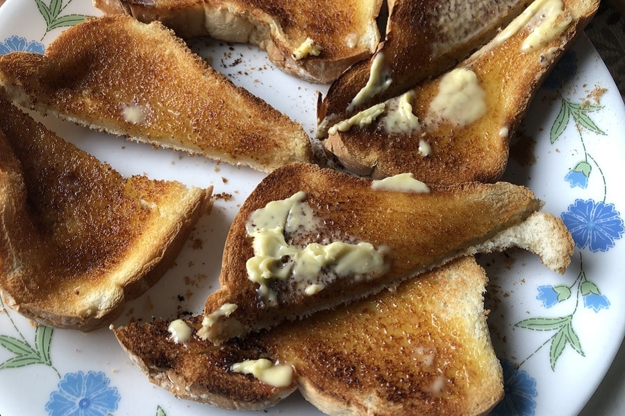 Talking toast, nests, ice cream sandwiches, and peach season (7 Quick ...