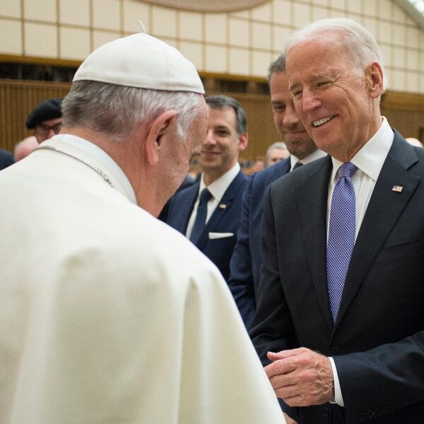 Pope Francis calls Biden to congratulate him on winning presidential election