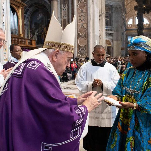 Zairean rite offers example for developing an Amazonian rite, pope says