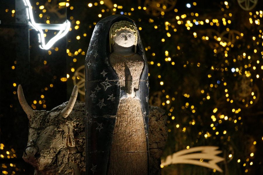 Away with the manger? Nativity scene at Vatican generates controversy ...