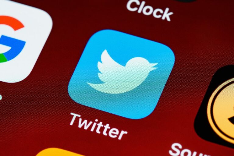 Twitter Lets You Review Offensive Tweets Before Sending - HYPEBEAST