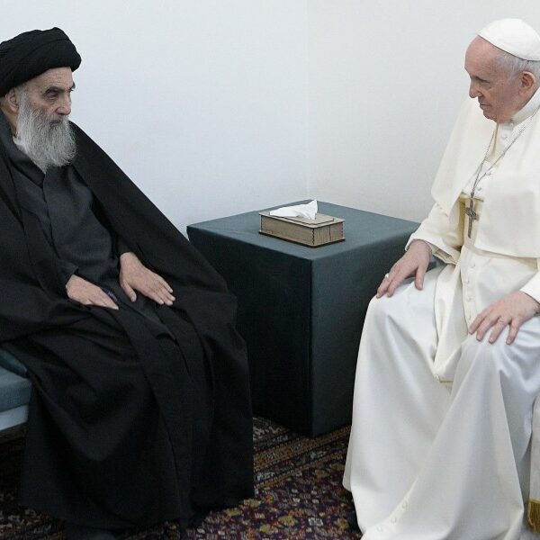 Pope and grand ayatollah/Is feeding tube necessary?