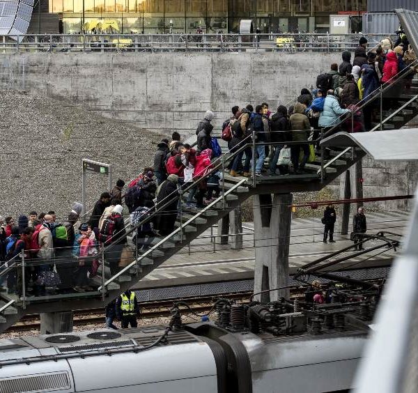 Sweden’s aid groups rally ahead of restrictive migration proposals