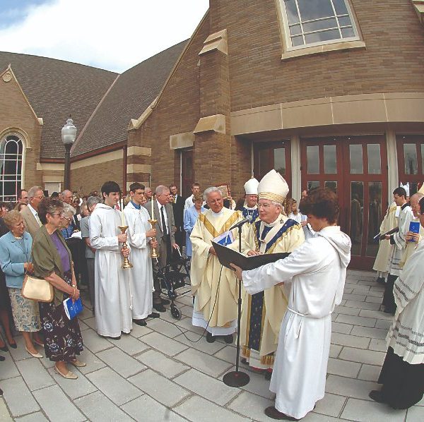 ‘Cathedral of the south:’ Cardinal Keeler dedicates 1,200-seat church for St. Louis, Clarksville