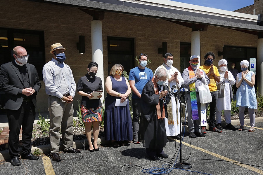 Chicago interfaith leaders decry violence against Asian Americans - Vimarsana News
