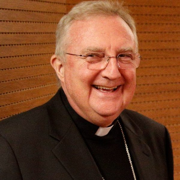 Pope names English archbishop to lead worship congregation