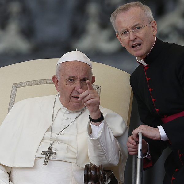 Vatican has no automatic transfer of powers with pope in hospital