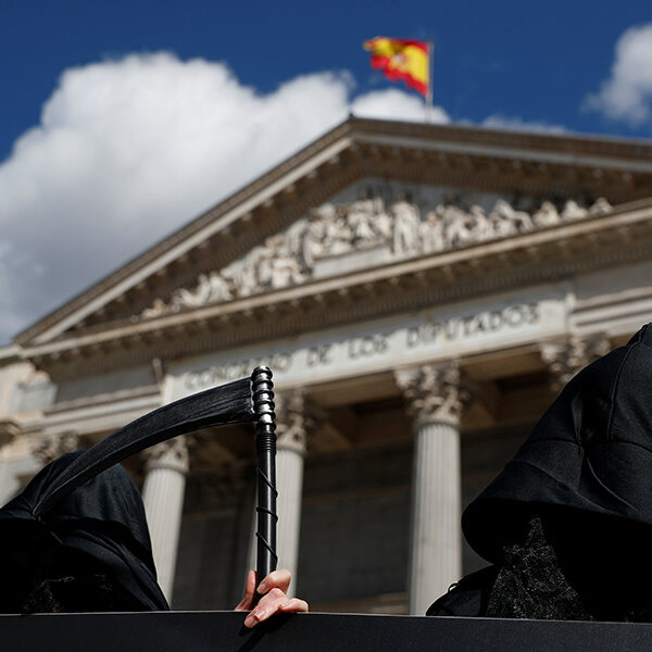 Bishops say Spain trying to ‘dismantle the Christian worldview’