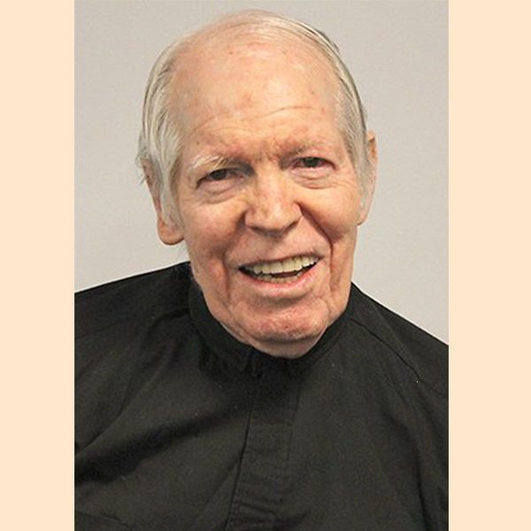 Father James L. Connor, Jesuit leader who taught at Loyola University Maryland, dies at 92