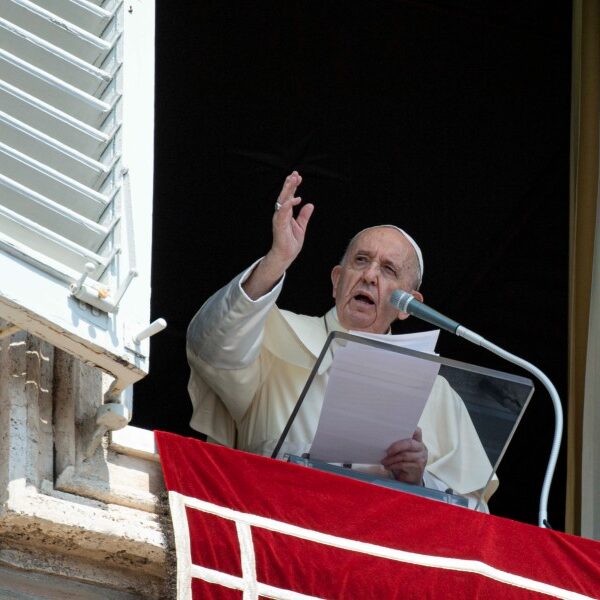 Seek God through a relationship with Christ, others, pope says at Angelus