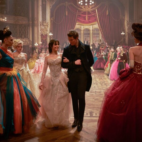 Movie Review: ‘Cinderella’