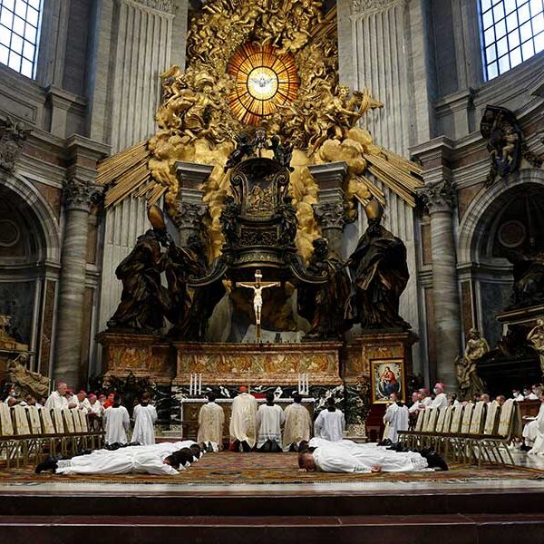 Washington cardinal ordains deacons from North American College in Rome