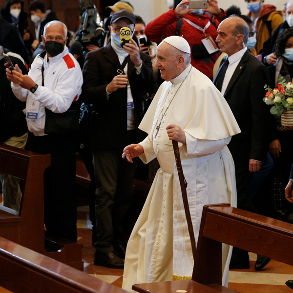 Assisi pilgrimage with the poor: Pope calls for open hands, open hearts