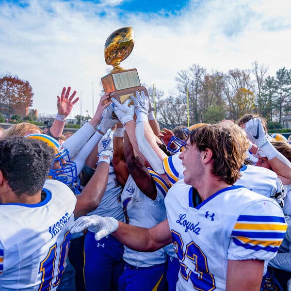 Loyola beats Calvert Hall, snaps six-game losing streak in Turkey Bowl
