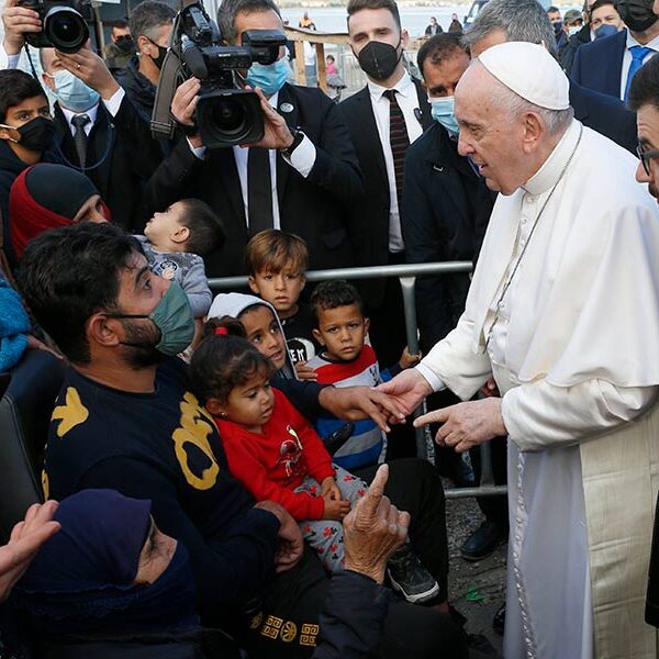 Attack causes of migration, not those forced to flee, pope says on Lesbos