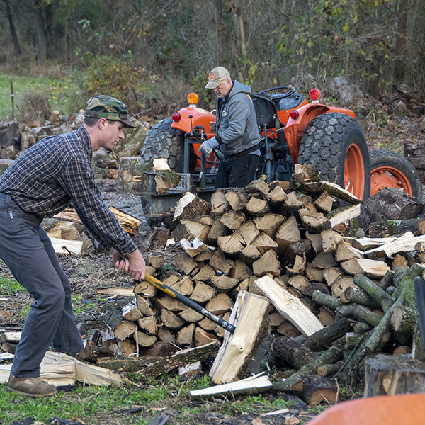 Indiana seminarians chop wood to help rural neighbors stay warm