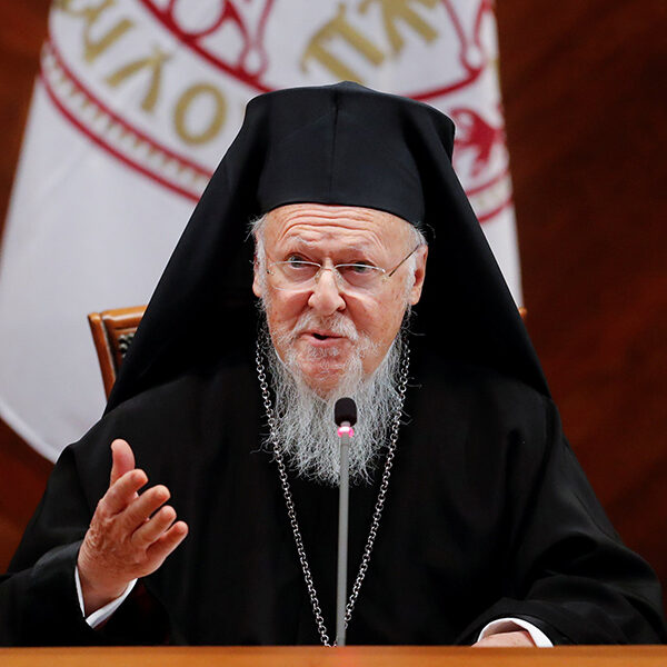 Ecumenical patriarch pledges solidarity with Ukrainians during Warsaw visit