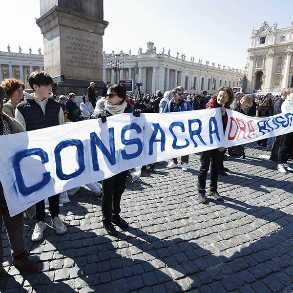 Pope to consecrate Russia, Ukraine to Mary