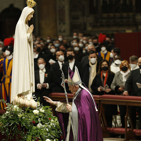 Pope consecrates Ukraine, Russia to Mary