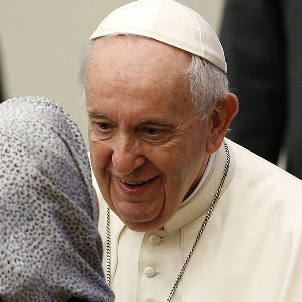 Pope thanks Poland for welcoming Ukrainian refugees