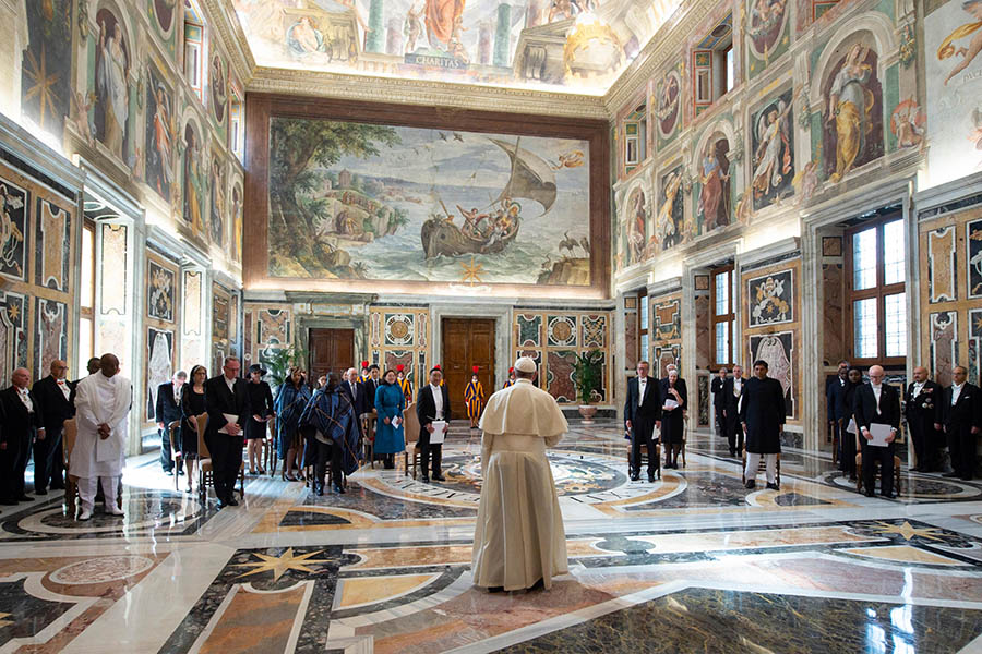 World must never lose hope that peace, fraternity can prevail, pope ...