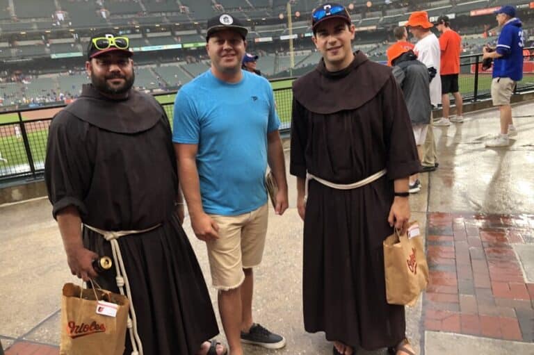 Bleacher Brothers stand out in crowd at Camden Yards, evangelizing