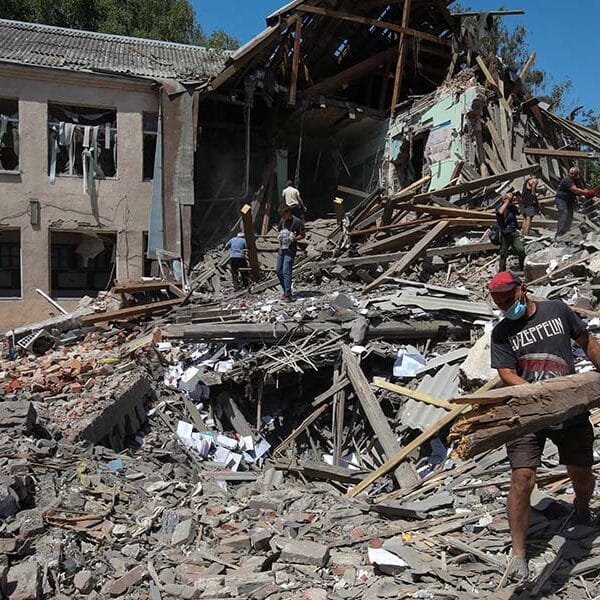 Pope appeals for peace in Myanmar, Ukraine