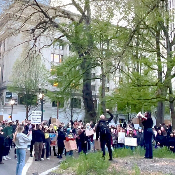 Police deflect rioters from Portland Catholic church, avert vandalism