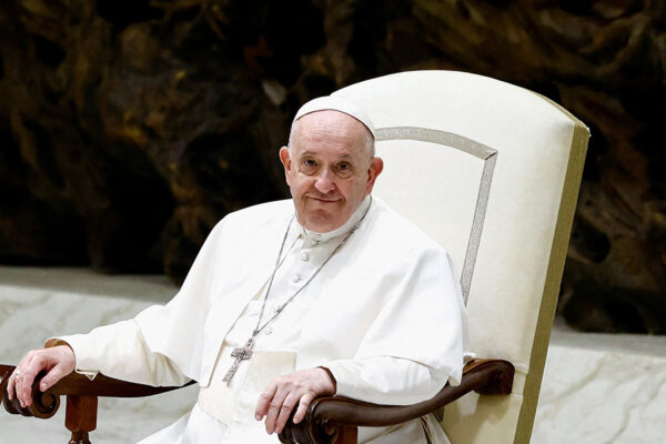 Sharing wealth, creating jobs help rich get into heaven, pope says ...