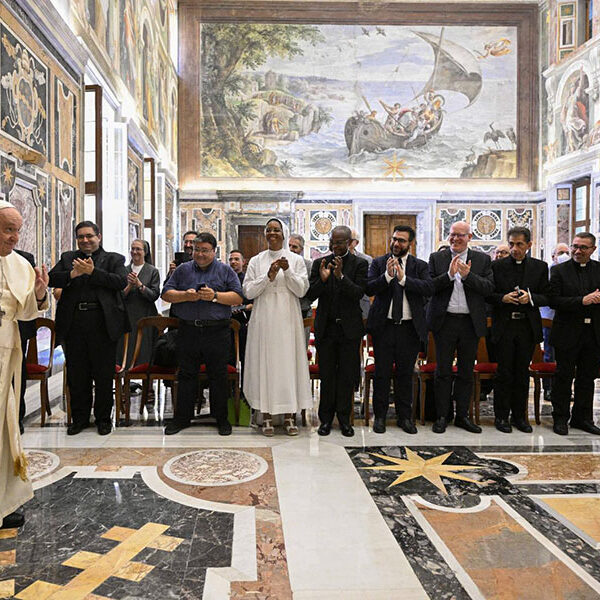 Pope: Correct view of tradition nurtures beauty, grandeur of the liturgy