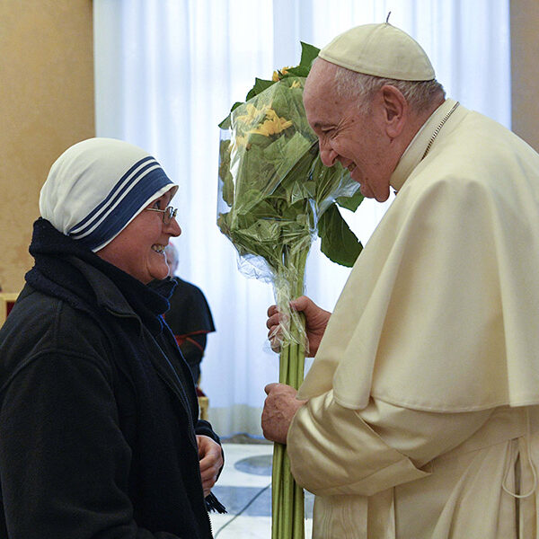 Pope pays tribute to those who exercise charity