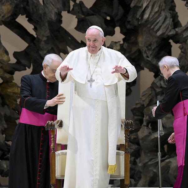 Gospel call to conversion lasts a lifetime, pope tells Curia officials