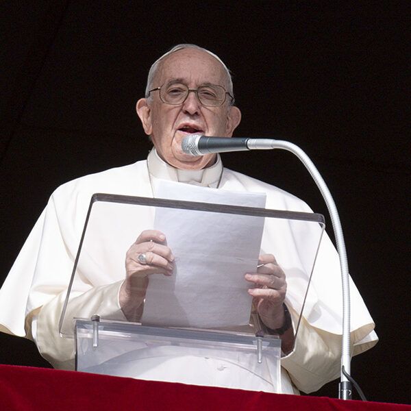 Doubt can be a step toward deeper faith, pope says