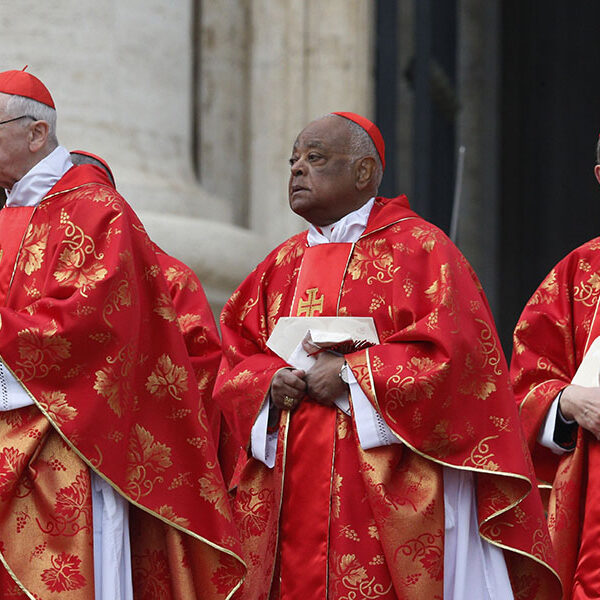 Nunciature in D.C. offers condolence book for people’s remembrances of pope