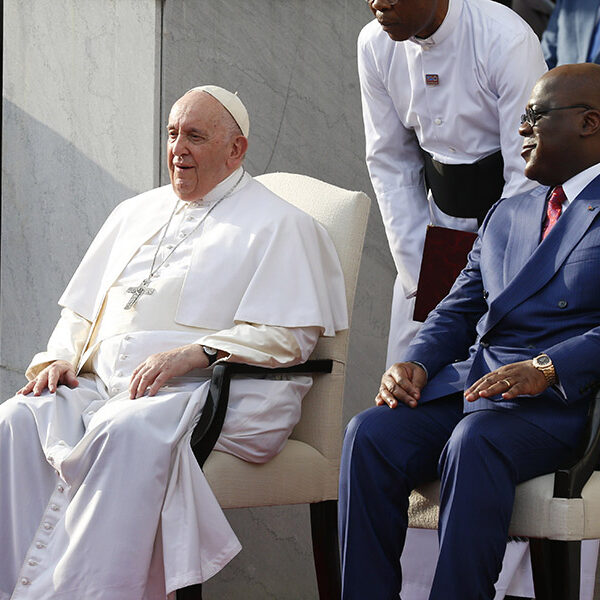 Pope preaches peace, cooperation, resilience to a Congo ‘gasping for breath’