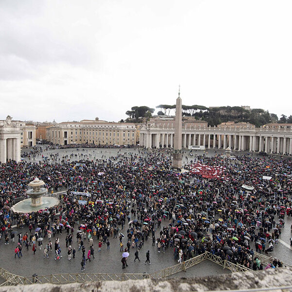 Dialogue, not revenge, must prevail in the Holy Land, pope says