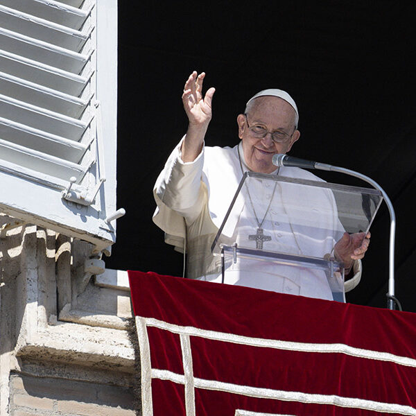 Remembering deadly shipwreck, pope prays to end human trafficking