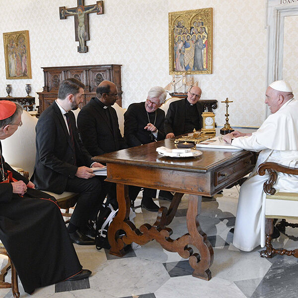 Pope, World Council of Churches’ leaders talk about war, divisions