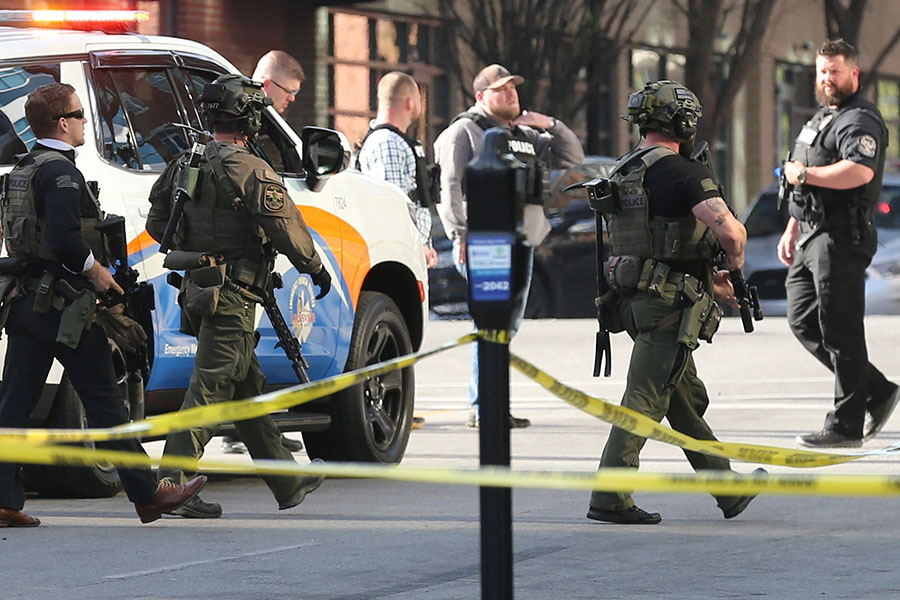 Archbishop, governor call for prayer as Louisville mourns mass shooting ...