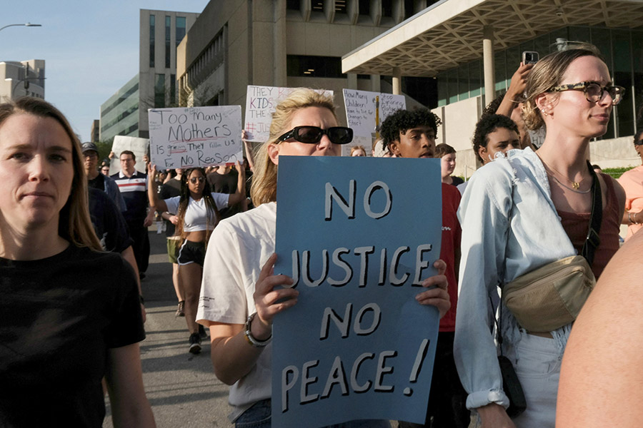 'Our prayers go up': Kansas City Catholics turn to faith, dialogue ...