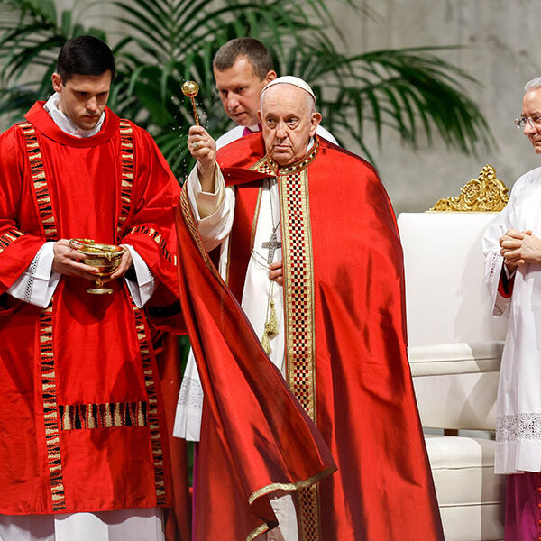 Pope on Pentecost: Synod is journey in the Spirit, not ‘a parliament’