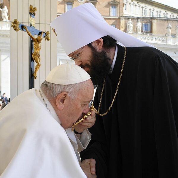 After praying for peace in Ukraine, pope greets Russian Orthodox official
