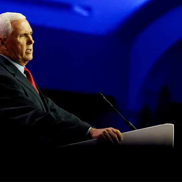 Pence defends role of faith in public life at Catholic conference