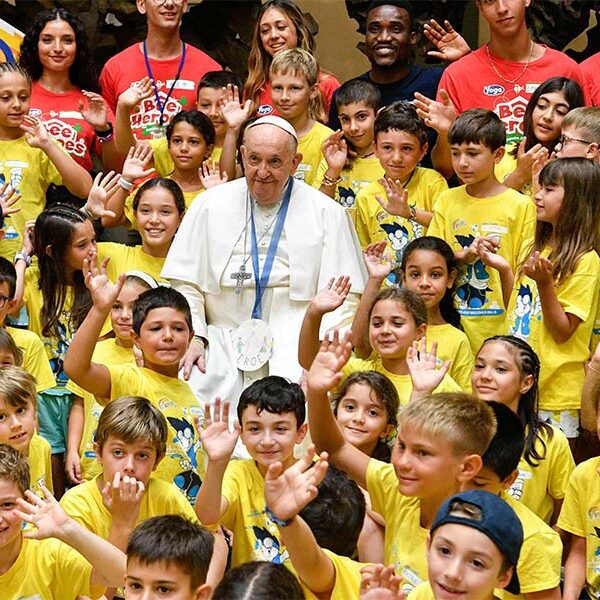 Pope visits summer camp for kids of Vatican employees