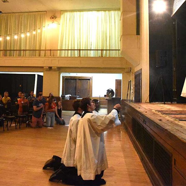 Key to Eucharistic revival is ‘to reclaim, understand why we go to Mass,’ priest says