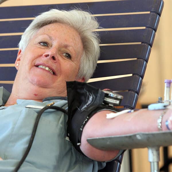 Sharing the great secret: Doing good makes us happy