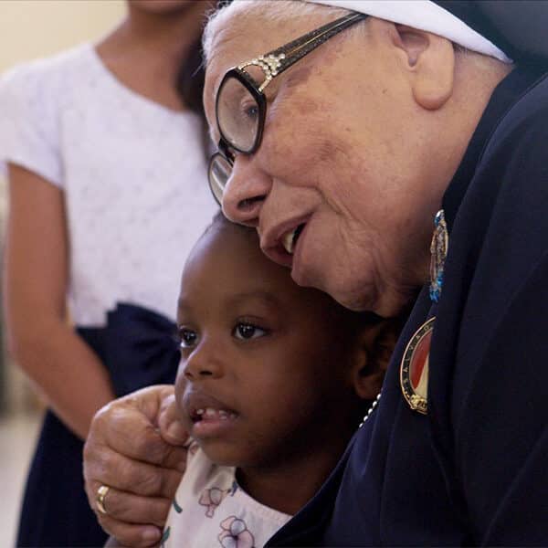Radio Interview: ‘The Mother Teresa of Honduras’ – Sister Maria Rose Leggol